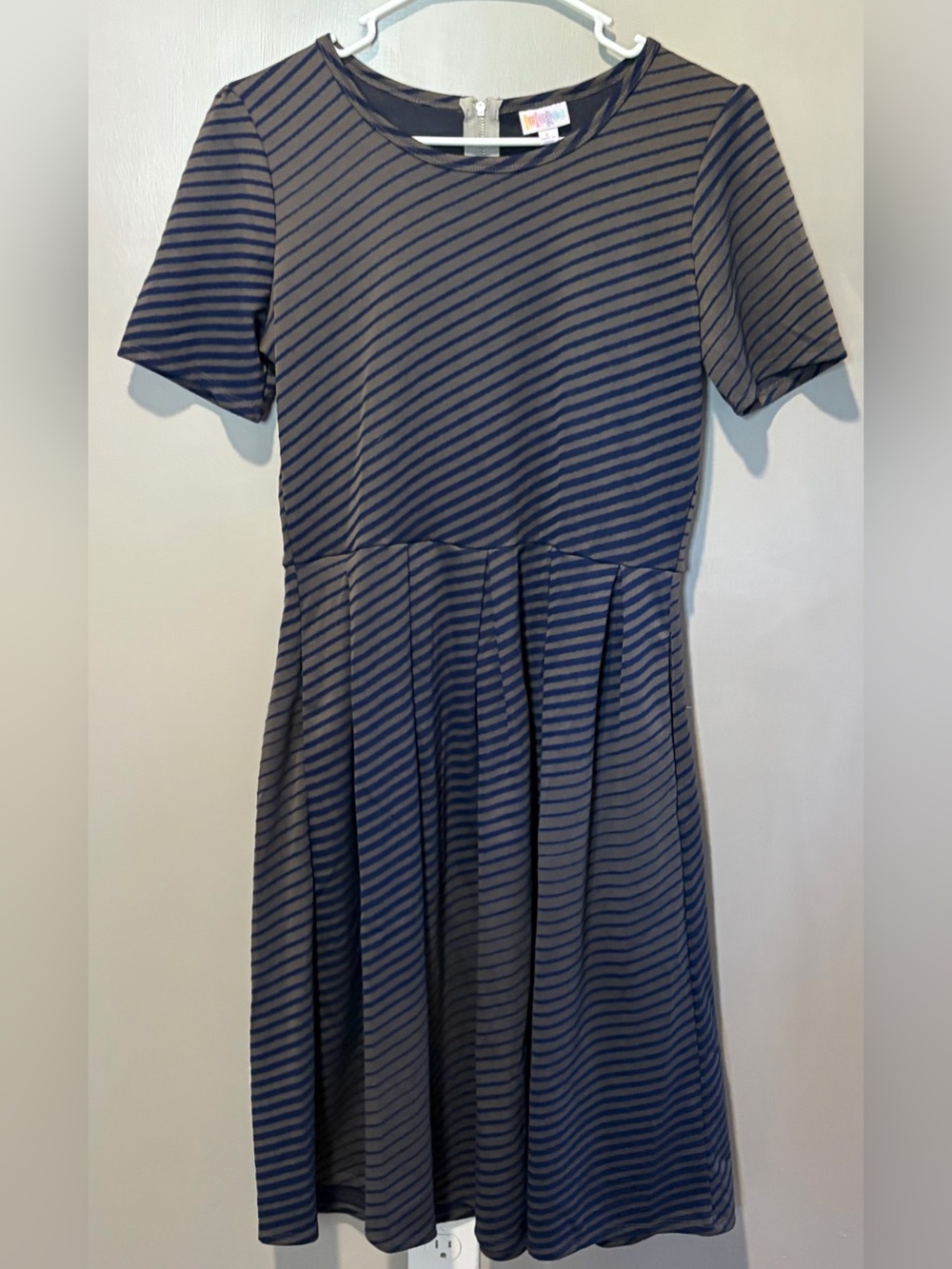 luLaRoe blue and grey striped zip dress women's large - Picture 2 of 4